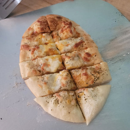 Cheesy garlic bread sticks